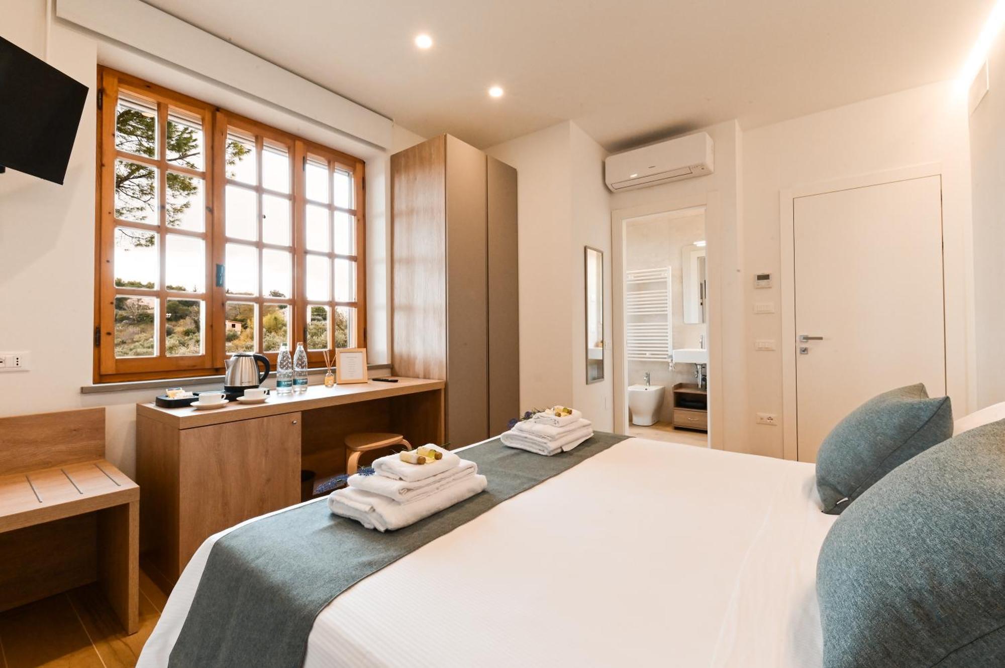 Villa Lucilla - B&B Rooms And Pool โปเตนซา ปิเชนา ภายนอก รูปภาพ